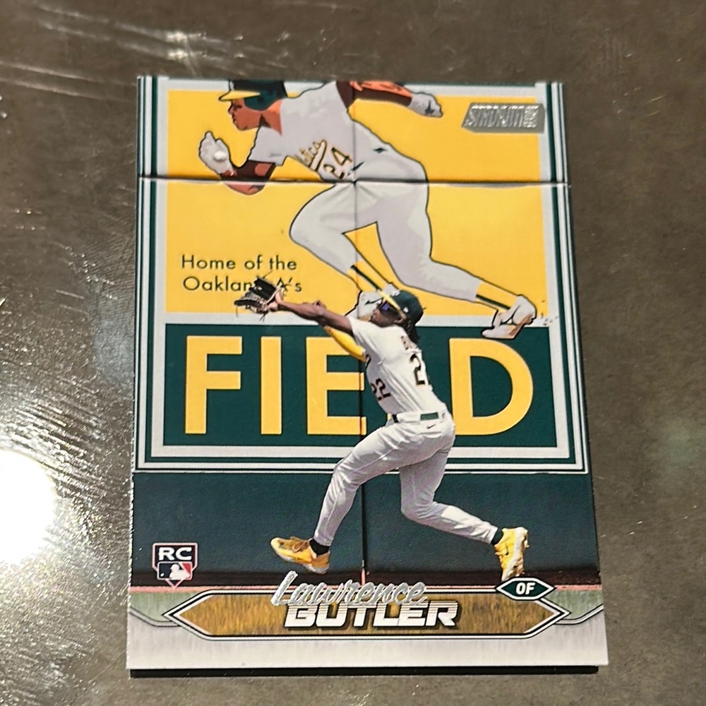 Topps White and Yellow Card Game